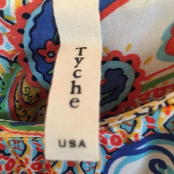 Women’s Tyche Crop Tank Top Medium - Picture 3 of 8